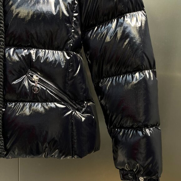 Moncler Black Shiny Puffer Jacket – Authentic, Excellent Condition - Picture 6 of 13